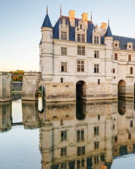 Visit two Loire castles with a Loire wine tasting from Paris.